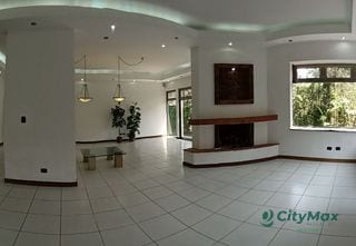Casa Residencial en Venta en Zona 16 Kanajuyú II — Casa en Venta en Zona 16, Guatemala, Ciudad — miniatura 5 de 16