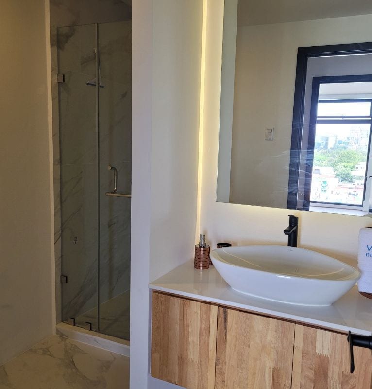 HERMOSO APARTAMENTO AMOBLADO EN RENTA CÉNTRICO Z 5 PARA ESTRENAR — Apartamento en Alquiler en Céntrico, Zona 5, Guatemala, Ciudad — foto 7 de 9