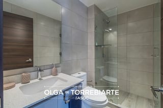 Apartamento amueblado y equipado en Parque 10 — Apartamento en Alquiler en Parque 10, Zona 10, Guatemala, Ciudad — miniatura 7 de 17