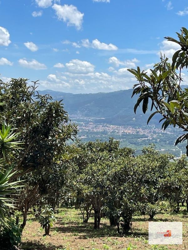 Terreno con bella vista a volcanes y ciudad de Antigua - 5