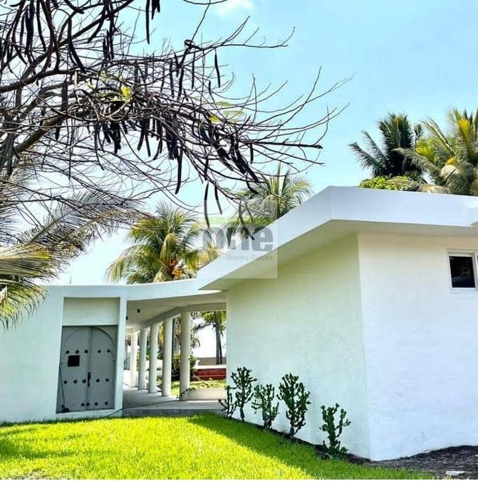 MONTERRICO  casa a orilla de playa con Piscina — Casa vacacional en Venta en Taxisco, Santa Rosa — foto 4 de 11