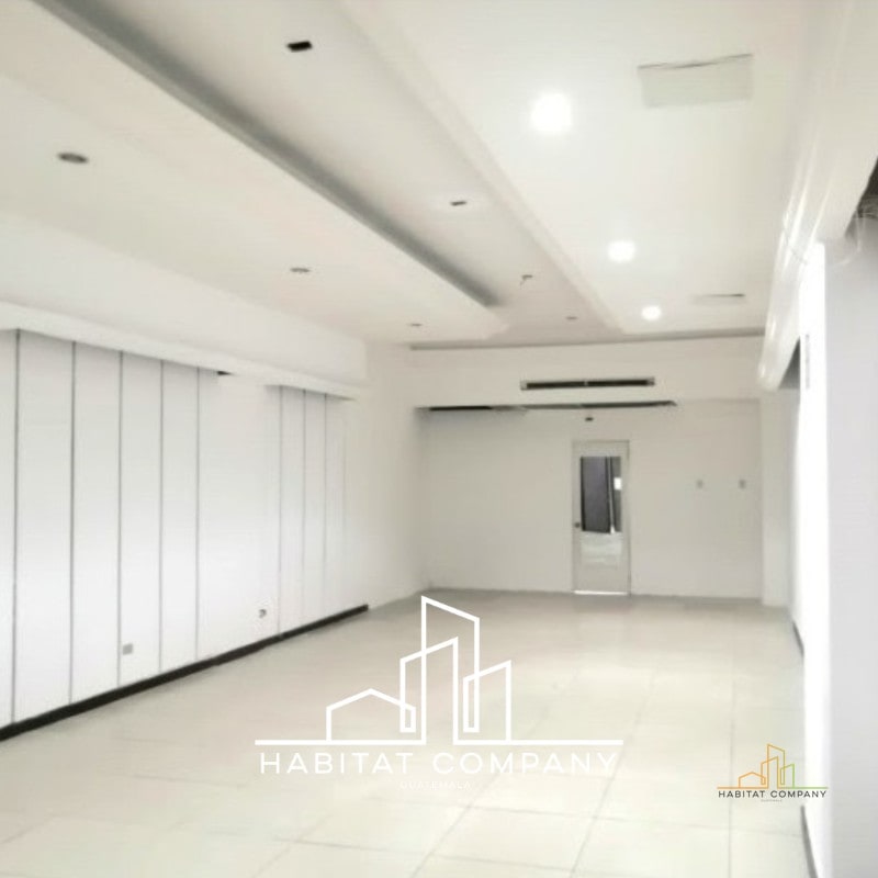 LOCAL COMERCIAL EN VENTA EN CENTRO COMERCIAL LA PRADERA, ZONA 10, CIUDAD DE GUATEMALA - 2