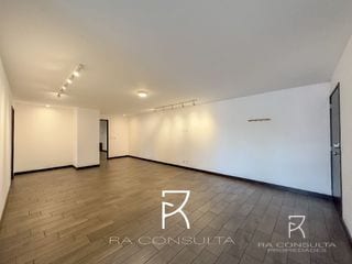 Apartamento amplio en Verona, zona 10 — Apartamento en Venta en Verona, Zona 10, Guatemala, Ciudad — miniatura 1 de 10