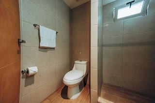 Apartamento Amueblado  Zona 10 — Apartamento en Alquiler en City Haus, Zona 10, Guatemala, Ciudad — miniatura 2 de 8