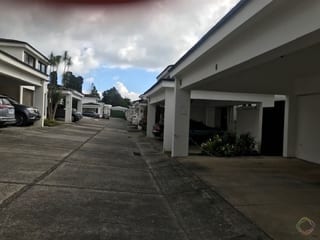 Casa en venta Arrazola entrada a Olmeca — Casa en Venta en Carretera a El Salvador, Guatemala, Ciudad — miniatura 1 de 17