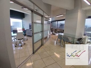 Oficina de 115m2 en Design Center, Zona 10  — Oficina en Alquiler en Zona 10, Guatemala, Ciudad — miniatura 7 de 8