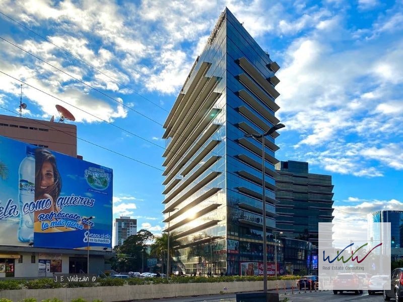 Oficina de 115m2 en Design Center, Zona 10 - 1