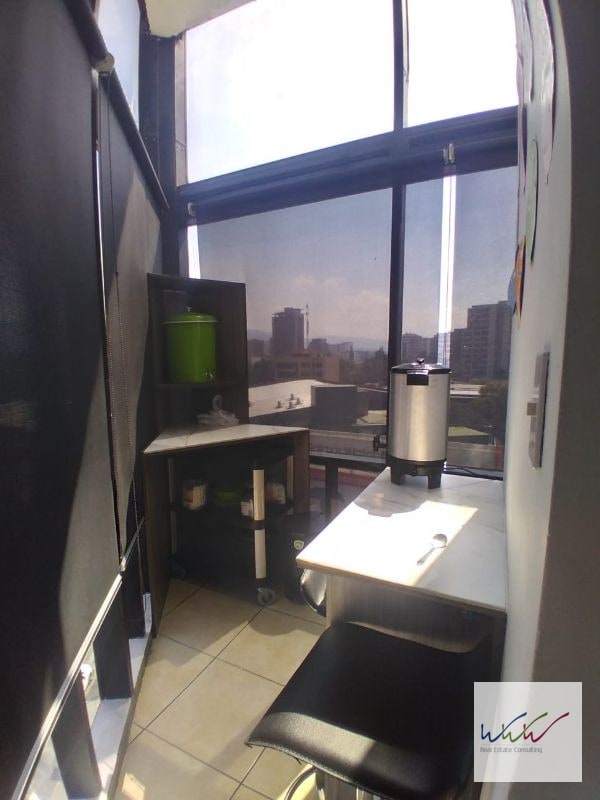 Oficina de 115m2 en Design Center, Zona 10 - 7
