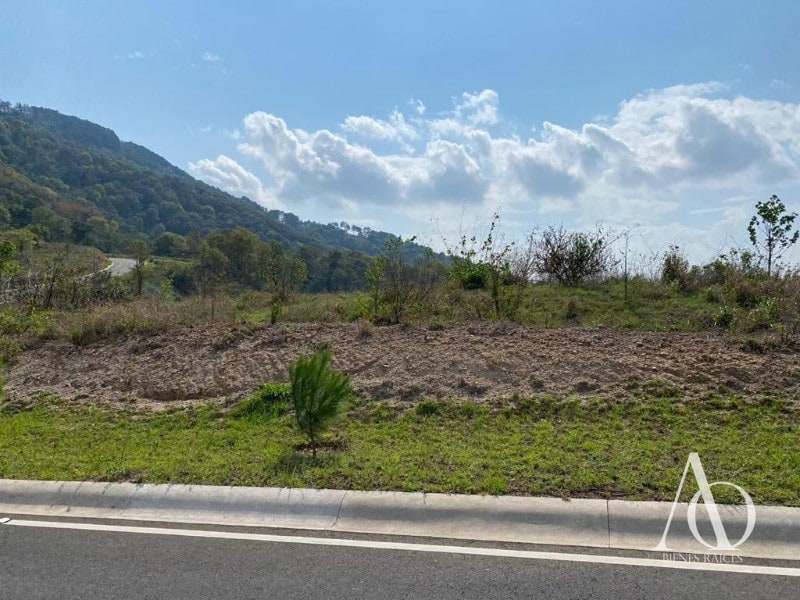 Terrenos en Venta en El Pulté Golf, zona 16 / EN DIRECTO - 4