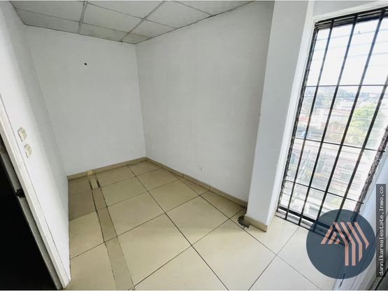 ALQUILER DE LOCAL COMERCIAL 77.75MT2 - LA PRADERA, ZONA 10 - 4