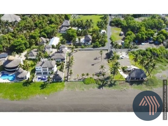 VENTA DE AMPLIO TERRENO 4,400vr2 - MONTERRICO - 5