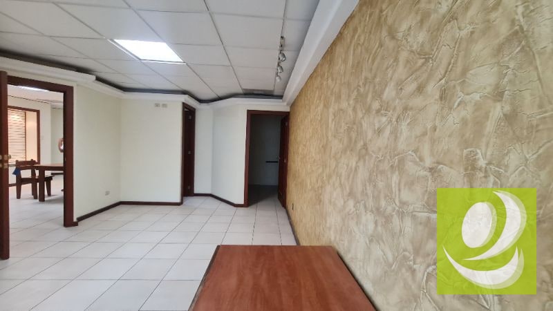 OFICINA EN RENTA EN PASEO PLAZA ZONA 10 - 5