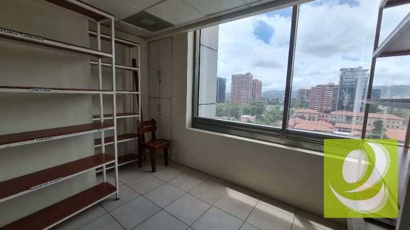OFICINA EN RENTA EN PASEO PLAZA ZONA 10 - 4