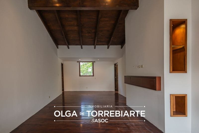 Casa en Condominio Santa María de los Pinos — Casa en Venta en Carretera a El Salvador, Guatemala, Ciudad — foto 3 de 17