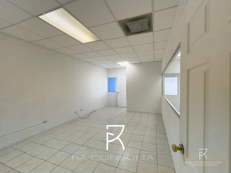 Ganga Oficina en Venta Zona Pradera Zona 10 - 7