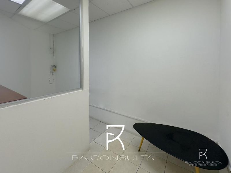 Ganga Oficina en Venta Zona Pradera Zona 10 - 6