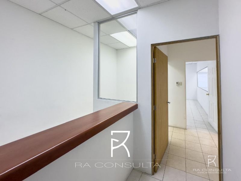 Ganga Oficina en Venta Zona Pradera Zona 10 - 4