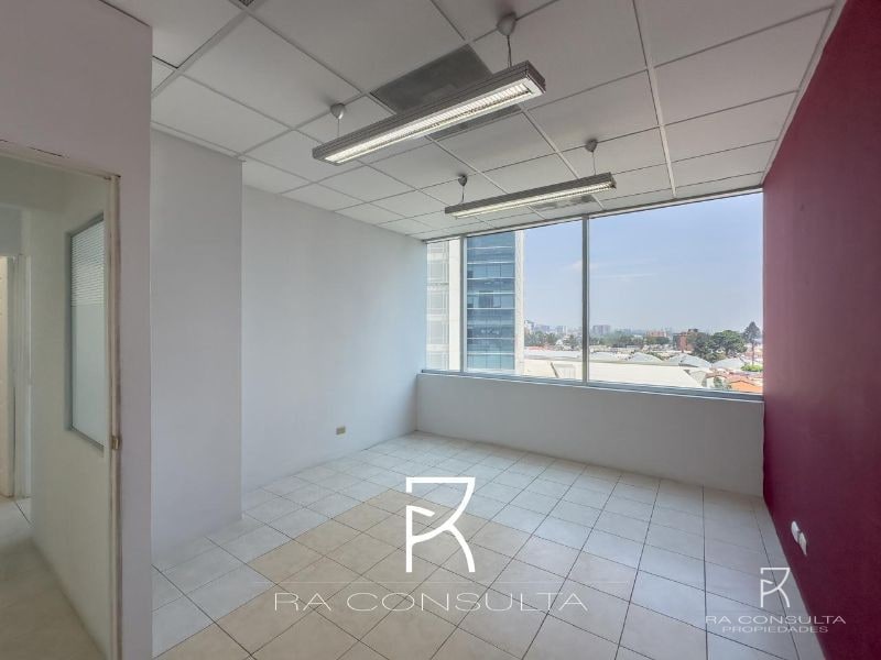Ganga Oficina en Venta Zona Pradera Zona 10 - 1
