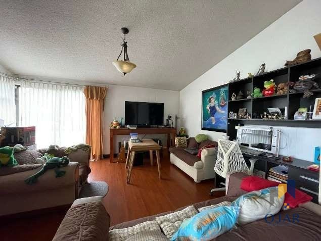 Residencia en venta, dentro de condominio en Bvld Tulam Tzu — Casa en Venta en Zona 4 Mixco, Guatemala, Ciudad — foto 8 de 11