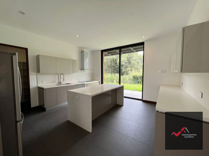 CASA EN VENTA ZONA 16 EN SAN ISIDRO EL PULTÉ GOLF - 12