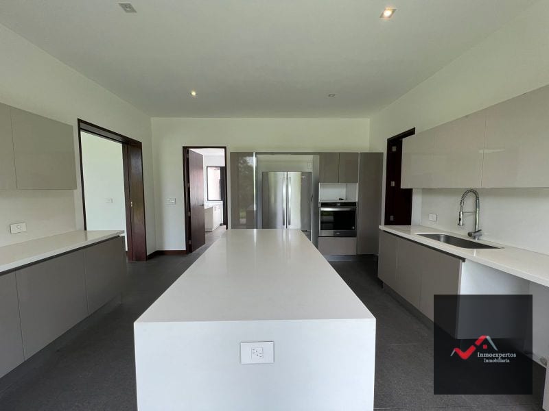 CASA EN VENTA ZONA 16 — Casa en Venta en San Isidro, Zona 16, Guatemala, Ciudad — foto 7 de 14