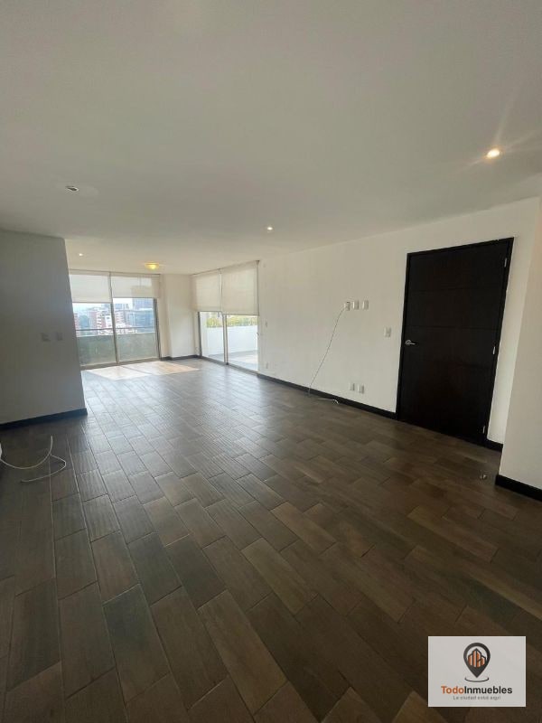 Apartamento Penthouse en Renta en Edificio Verona z10 - 1