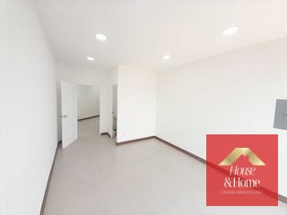 Venta de clínica en Carretera a El Salvador — Clínica en Venta en km 21-25, Carretera a El Salvador, Guatemala, Ciudad — miniatura 4 de 9