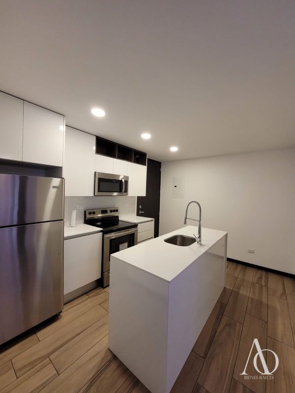 Apartamento Amueblado en Alquiler Edificio Cassia, zona 15 VHI N4 - 7