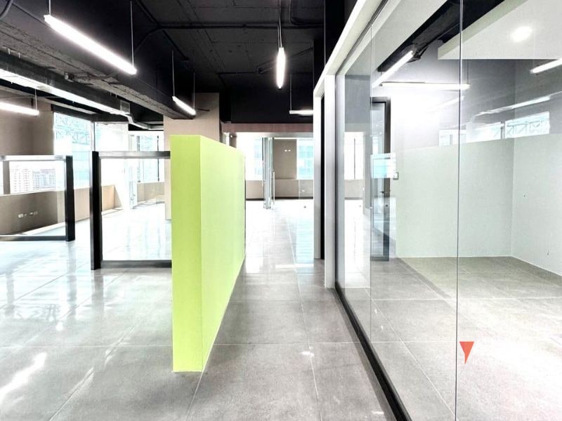 ALQUILER OFICINA ZONA 14, EUROPLAZA - 4
