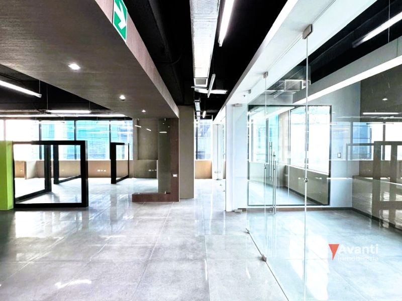 ALQUILER OFICINA ZONA 14, EUROPLAZA - 12
