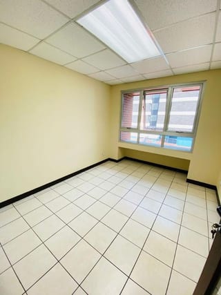 Oficina en Renta de 94 mts2 Zona 10 Entrada a Oakland  — Oficina en Alquiler en Zona 10, Guatemala, Ciudad — miniatura 5 de 6