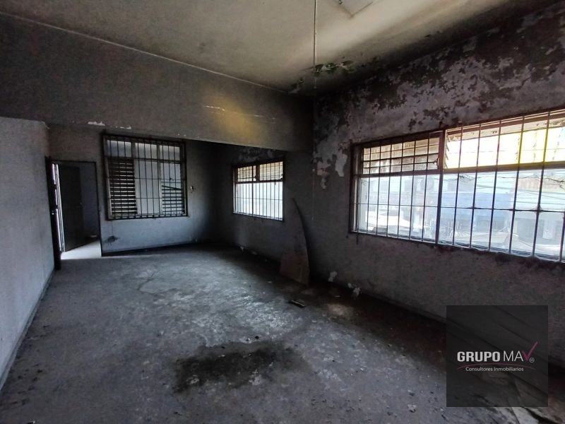 Casa Comercial Zona 6 - 4