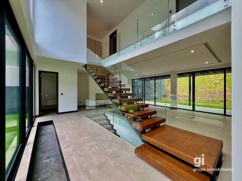 Hermosa Casa en Venta en San Miguel Buenavista - 1