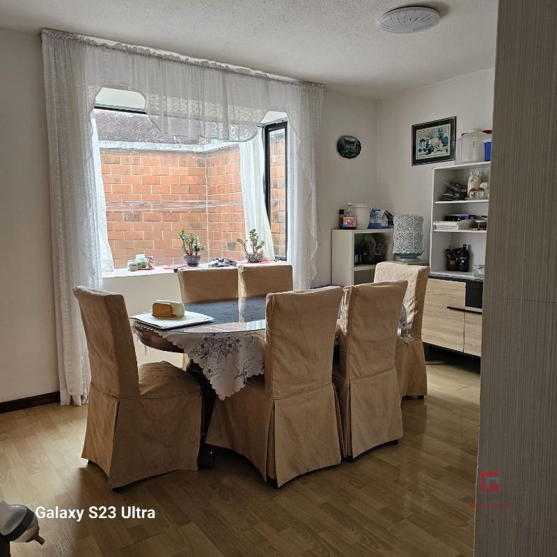 Moderna casa en venta en Jardines de Las Dalias zona 3, Mixco - 15