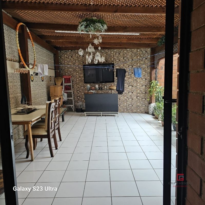 Moderna casa en venta en Jardines de Las Dalias zona 3, Mixco - 13