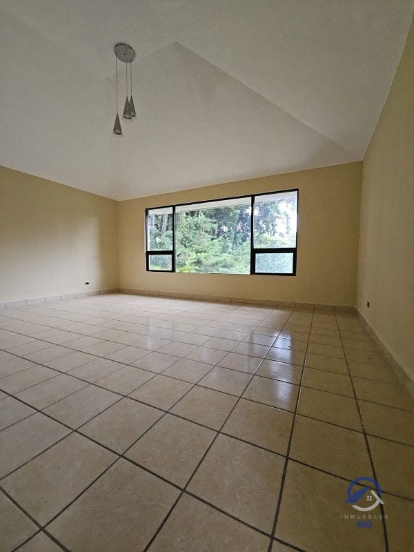 Casa en Venta en Residenciales San Antonio, Km 16-5, CAES. — Casa en Venta en San Antonio, Carretera a El Salvador, Guatemala, Ciudad — foto 8 de 12