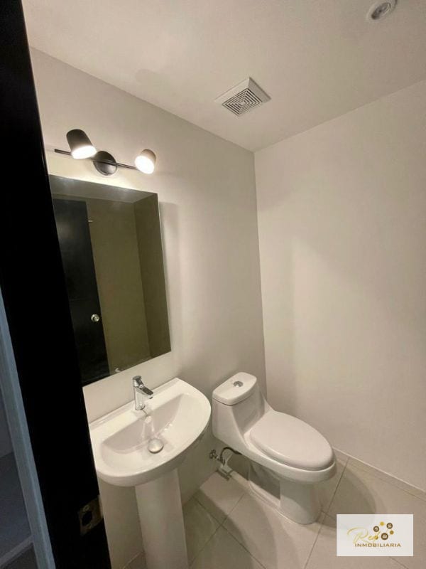 VENTA / RENTA EN MUSEO SAN MATEO ZONA 7 — Apartamento en Venta en Museo San Mateo, Zona 7, Guatemala, Ciudad — foto 5 de 7