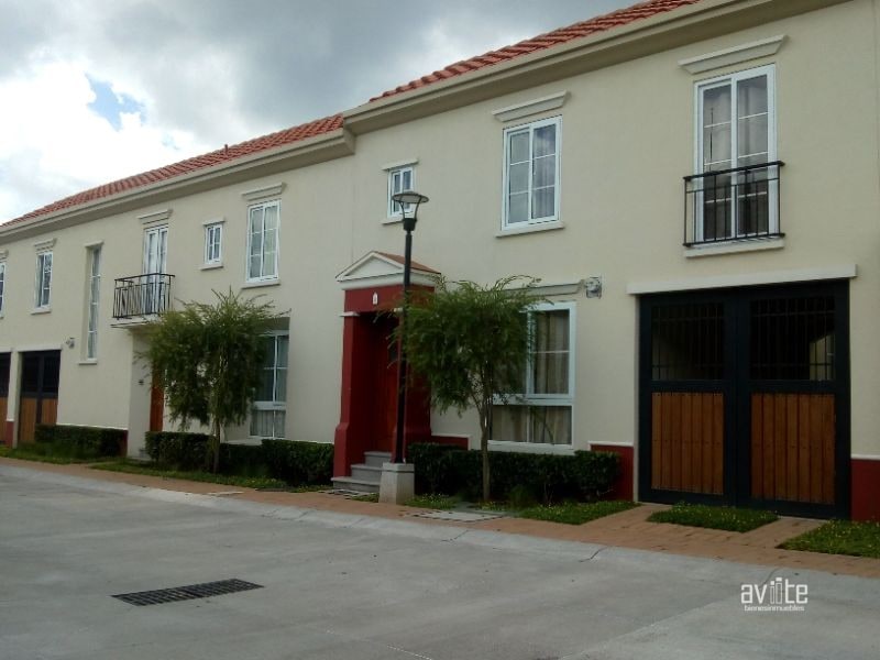 Casa tipo solana, Condado Naranjo. $425,000 más impuestos - 6