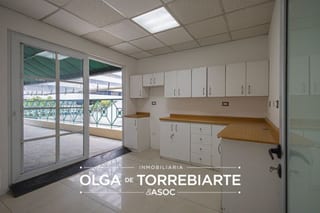 Oficina en Casa Veranda, zona 10 — Oficina en Alquiler en Zona 10, Guatemala, Ciudad — miniatura 3 de 16
