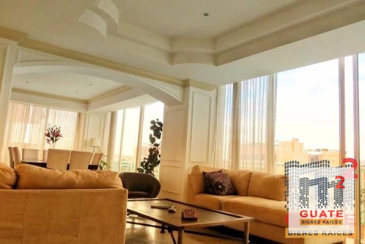 Apartamento de 249.9 m2 en Venta, Zona 14 - 7