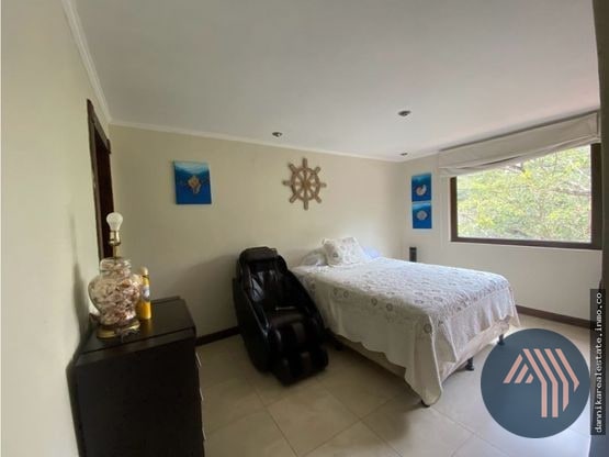 VENTA DE AMPLIA CASA - LA HONDONADA, ZONA 15 - 10