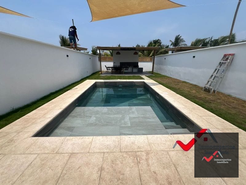CASA DE PLAYA EN VENTA CERCA DEL PAREDÓN A 1km DE JUAN GAVIOTA COMPLETAMENTE AMUEBLADAS — Casa vacacional en Venta en Escuintla, Escuintla — foto 1 de 15