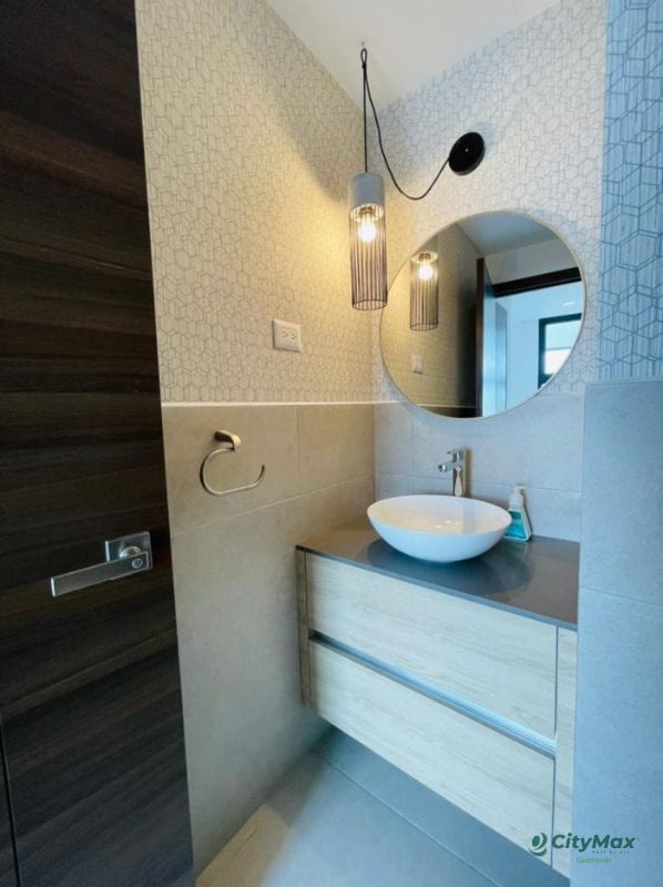 Venta de apartamento en la Zona 10 — Apartamento en Venta en Zona 10, Guatemala, Ciudad — foto 5 de 8