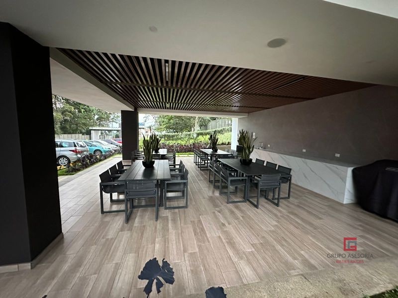Acogedor Apartamento en Venta Sakai zona 1 Mixco - 8