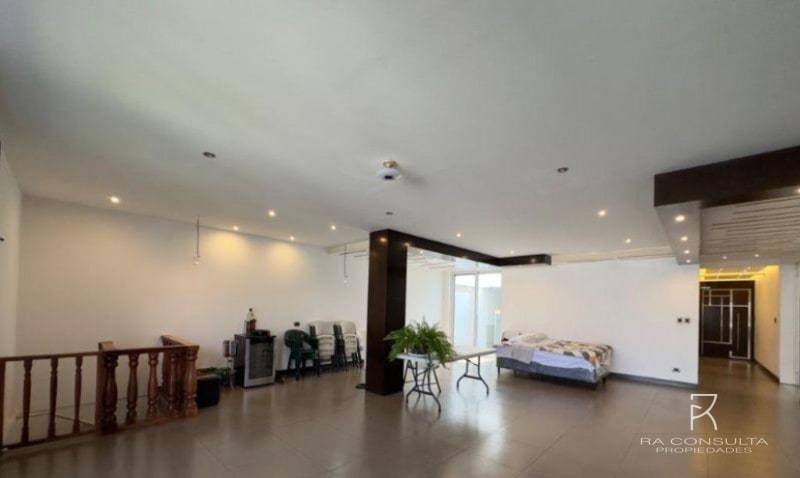 Venta Casa en zona 15 vista hermosa 1 - 6