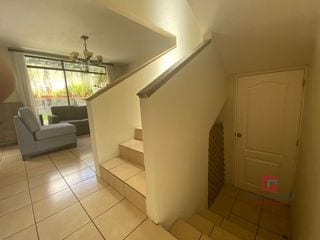 Acogedora Casa en Venta en Hacienda Vista Hermosa — Casa en Venta en Zona 8 Mixco, Guatemala, Ciudad — miniatura 11 de 15
