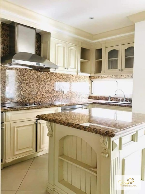 VENTA EXCLUSIVO Y ELEGANTE EN ZONA 14 VILLA RISHO - 5