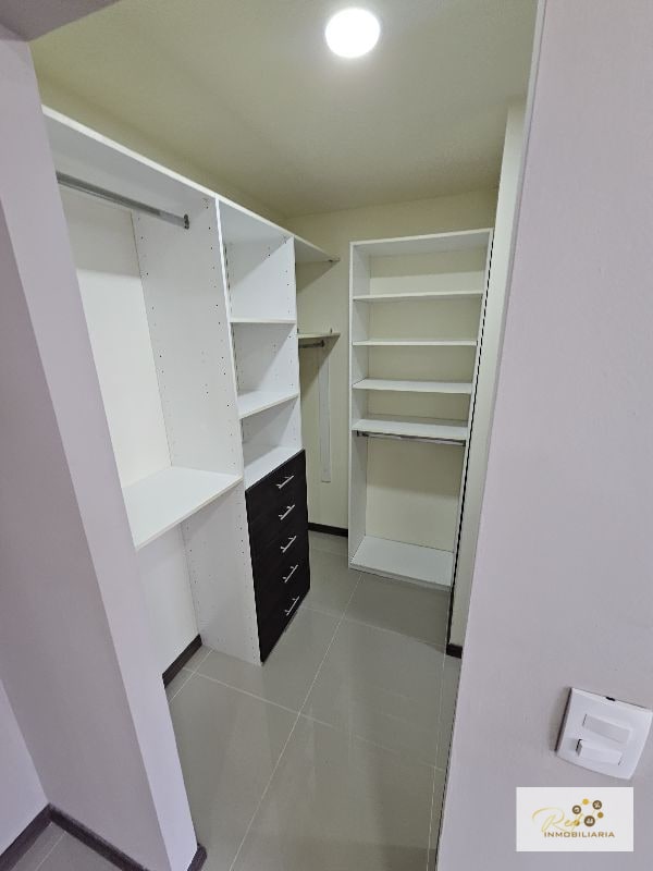VENTA APARTAMENTO BELLINI REMODELADO - 2