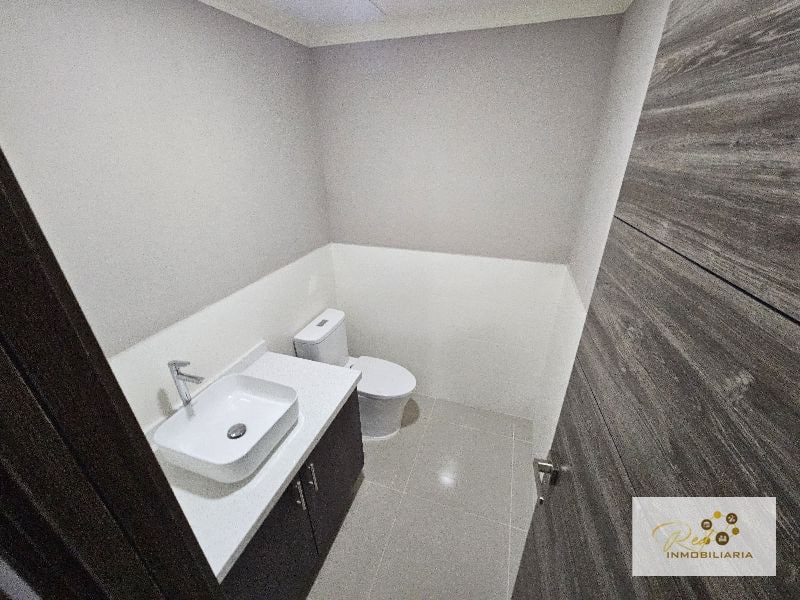 VENTA APARTAMENTO BELLINI REMODELADO - 3