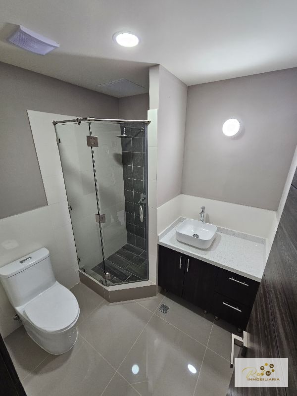 VENTA APARTAMENTO BELLINI REMODELADO - 13